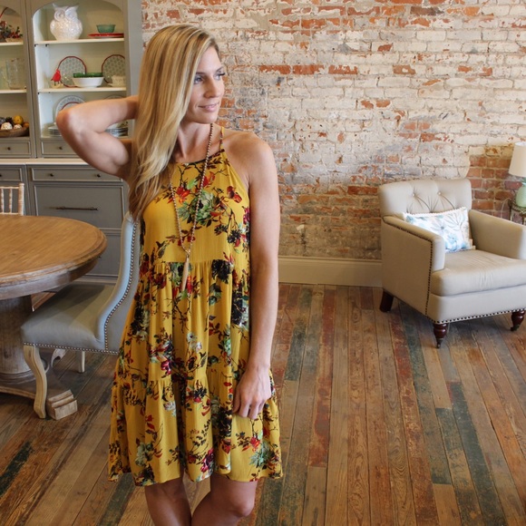 ✨LAST ONE✨Mustard floral dress - Picture 2 of 4