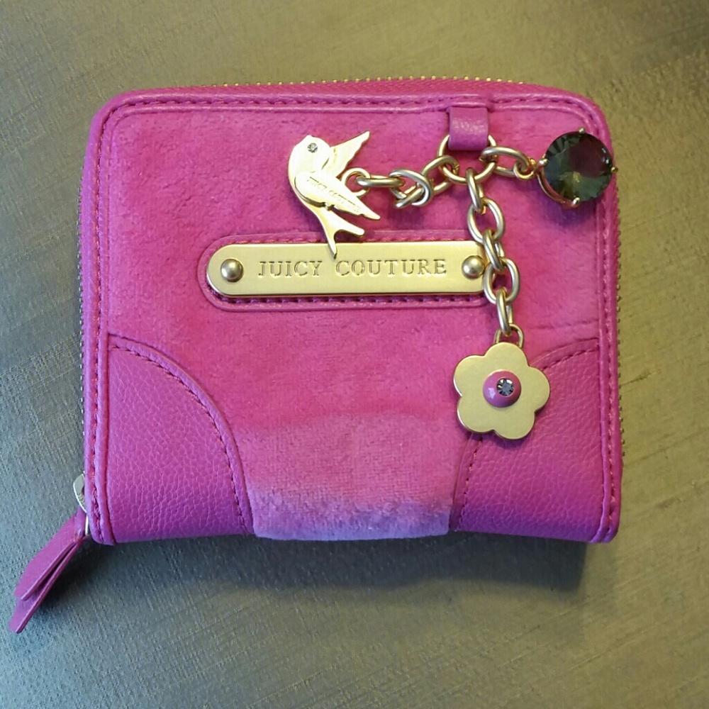 Juicy Couture velvet zip wallet