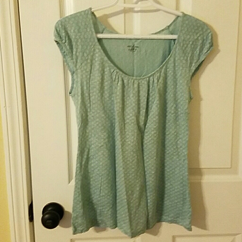 Scoop neck t-shirt
