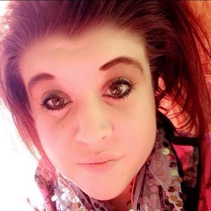 Meet your Posher, Haylie