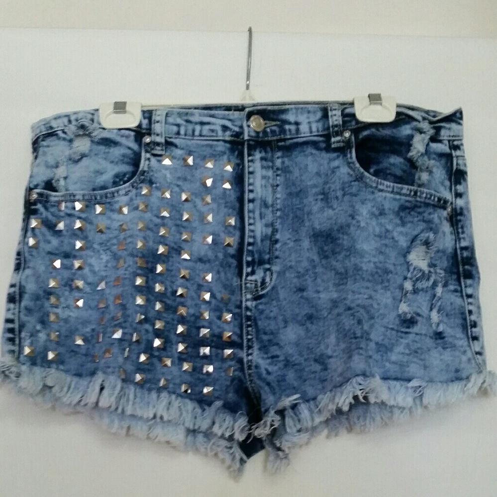 Acid Wash Plus Size Studded Jean Shorts