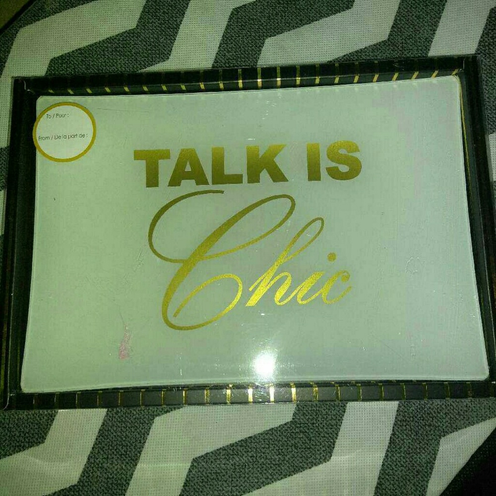 Makeup tray