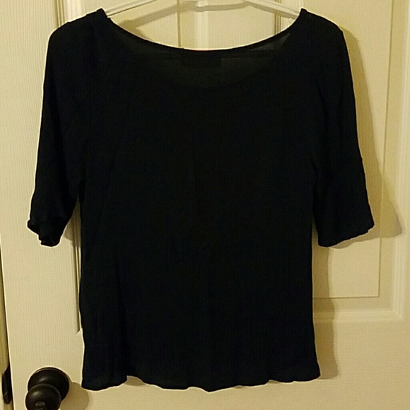 Navy top with beige design - Picture 3 of 3
