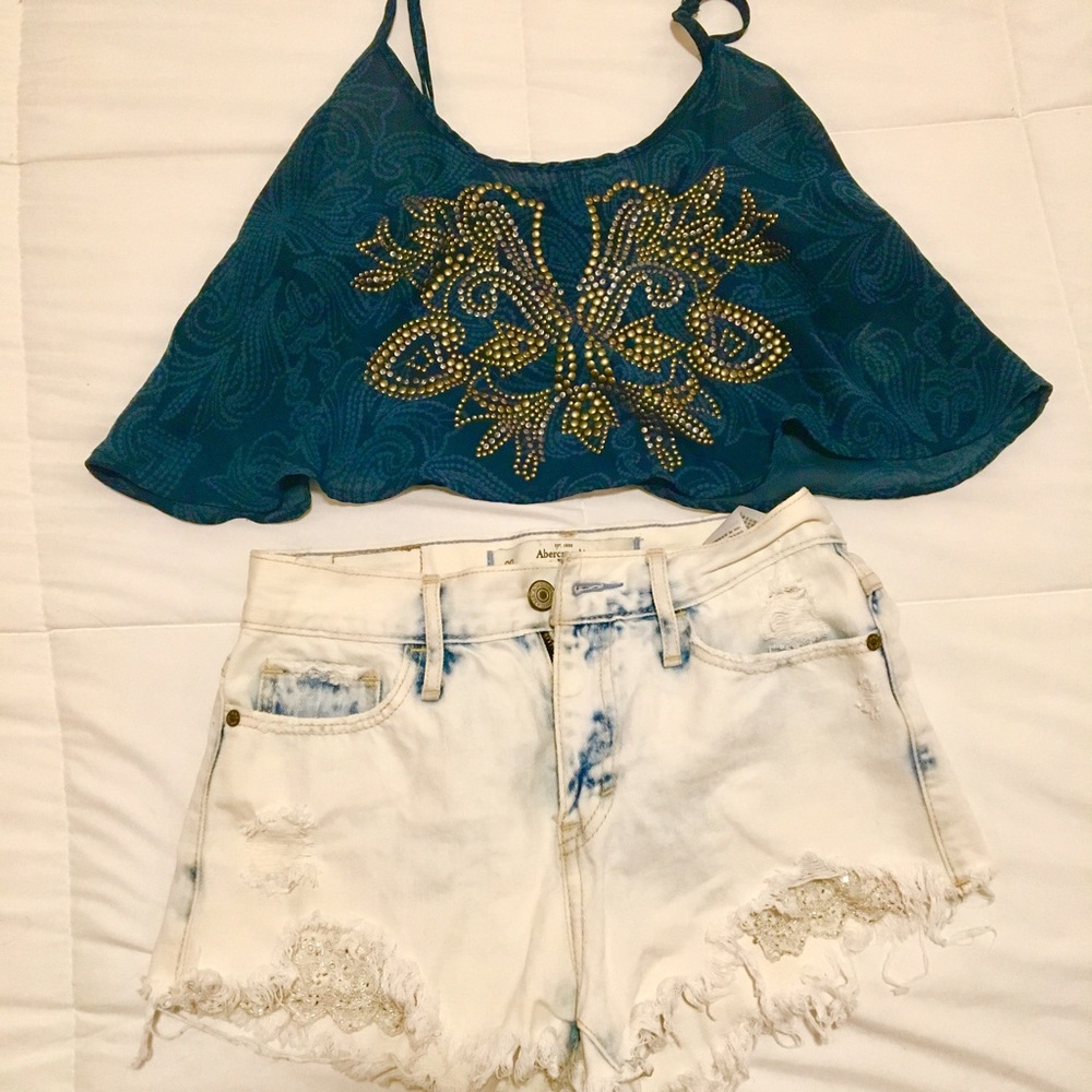Urban outfitters crop top - size xs