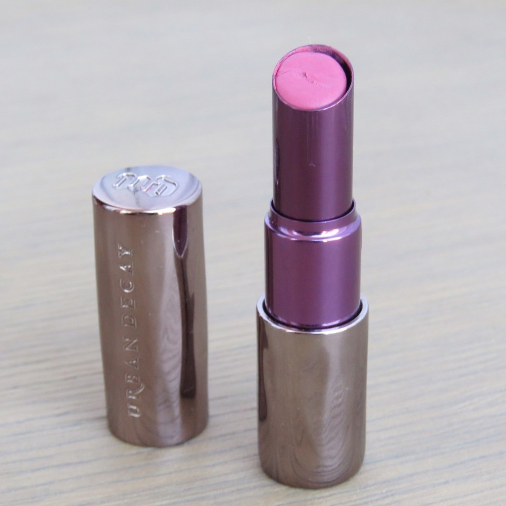 Urban Decay Revolution Lipstick (Turn On)