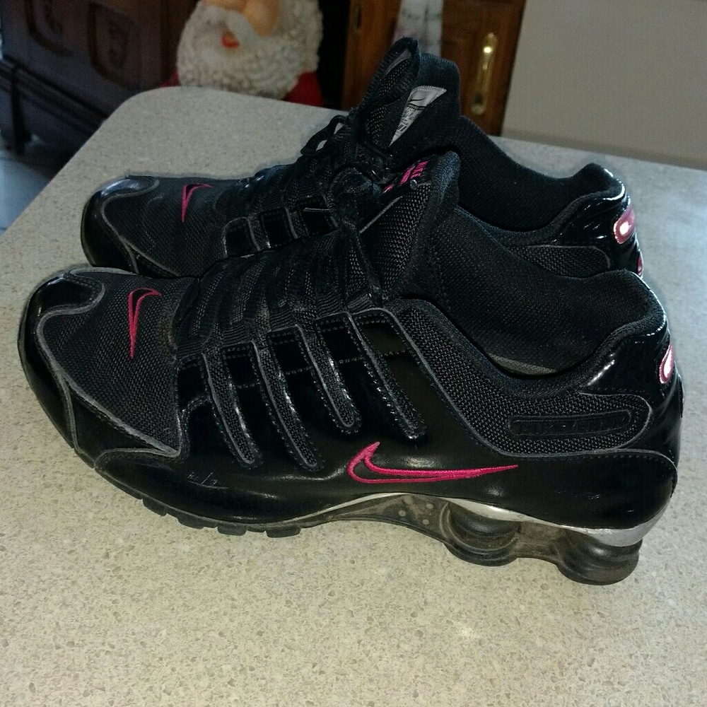 Black and Pink Shox