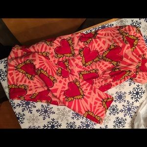 LulaRoe TC heart leggings