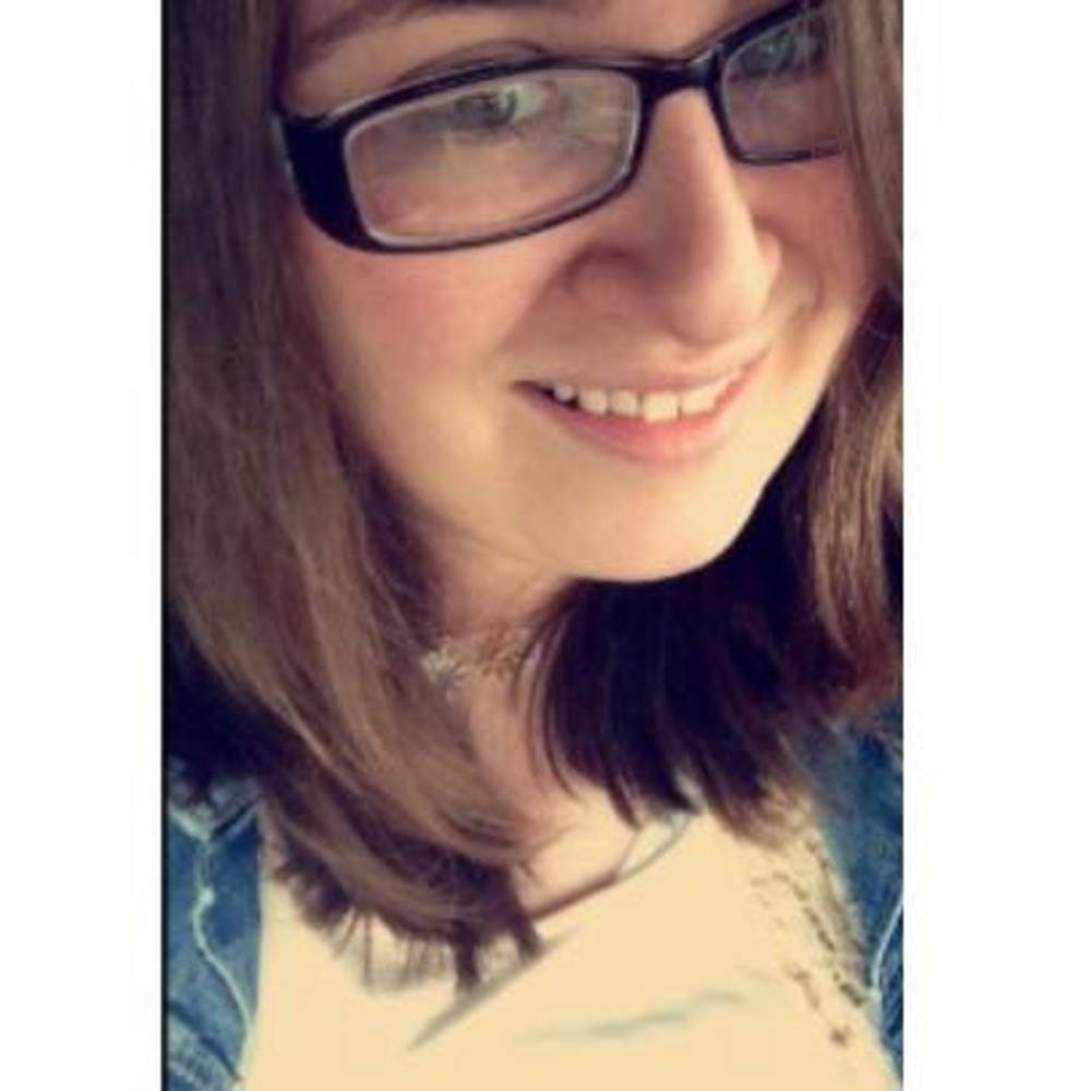 Meet your Posher, Carrie