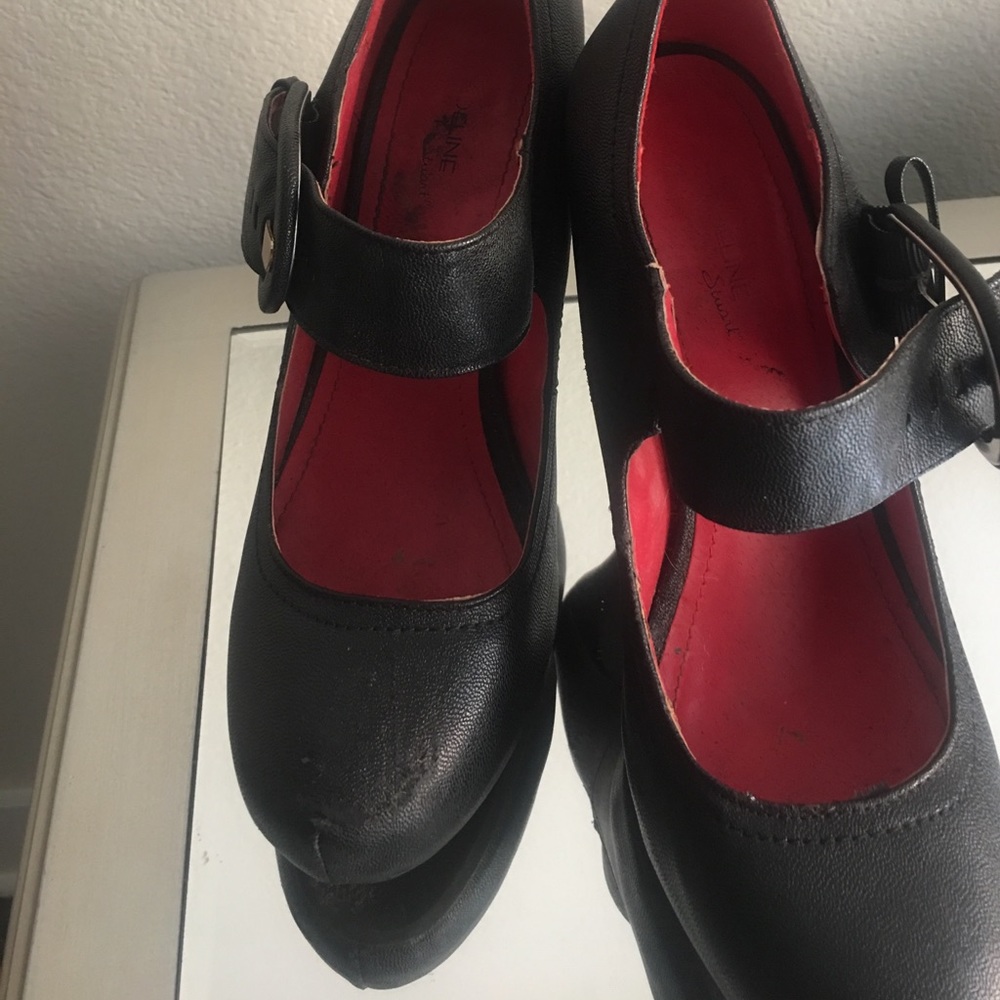 Black shoes