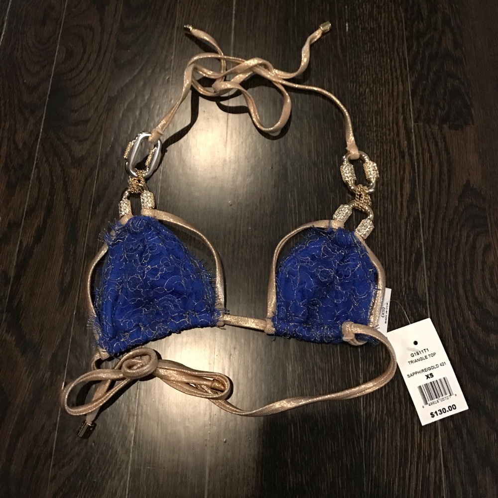 BATHING SUIT TOP
