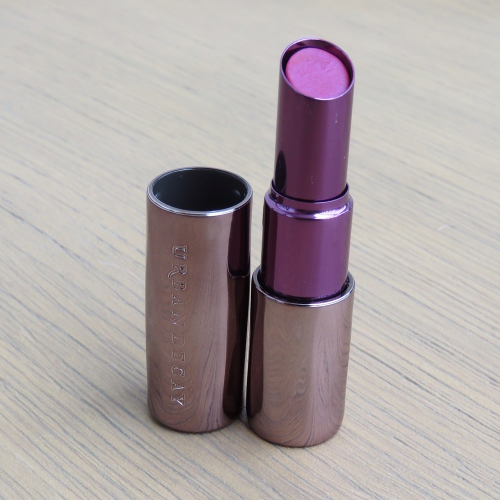 Urban Decay Revolution Lipstick (Jilted)