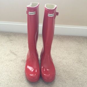 Hunter women's original tall gloss red rain boots