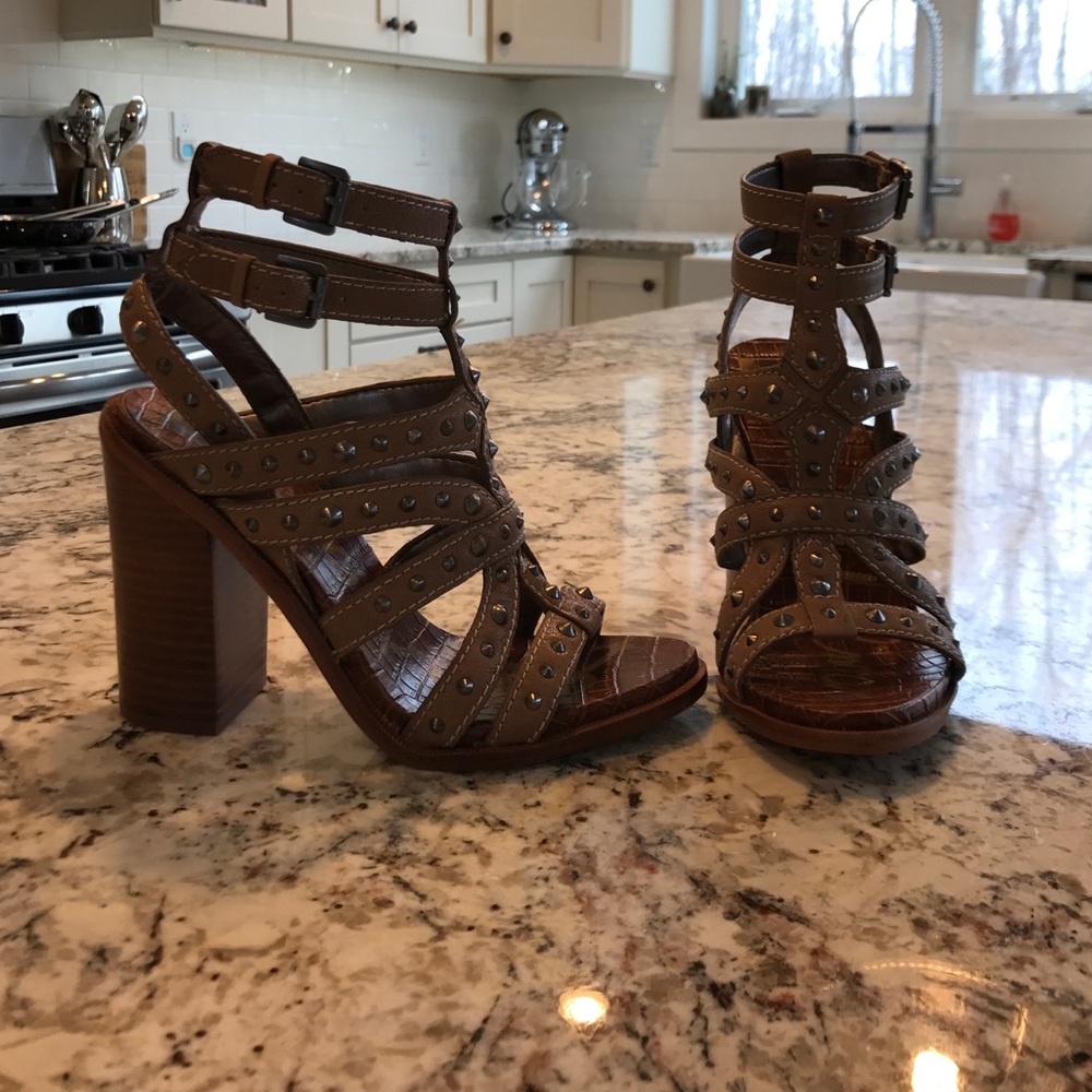 Sam Edelman brand new gladiator sandal size 7