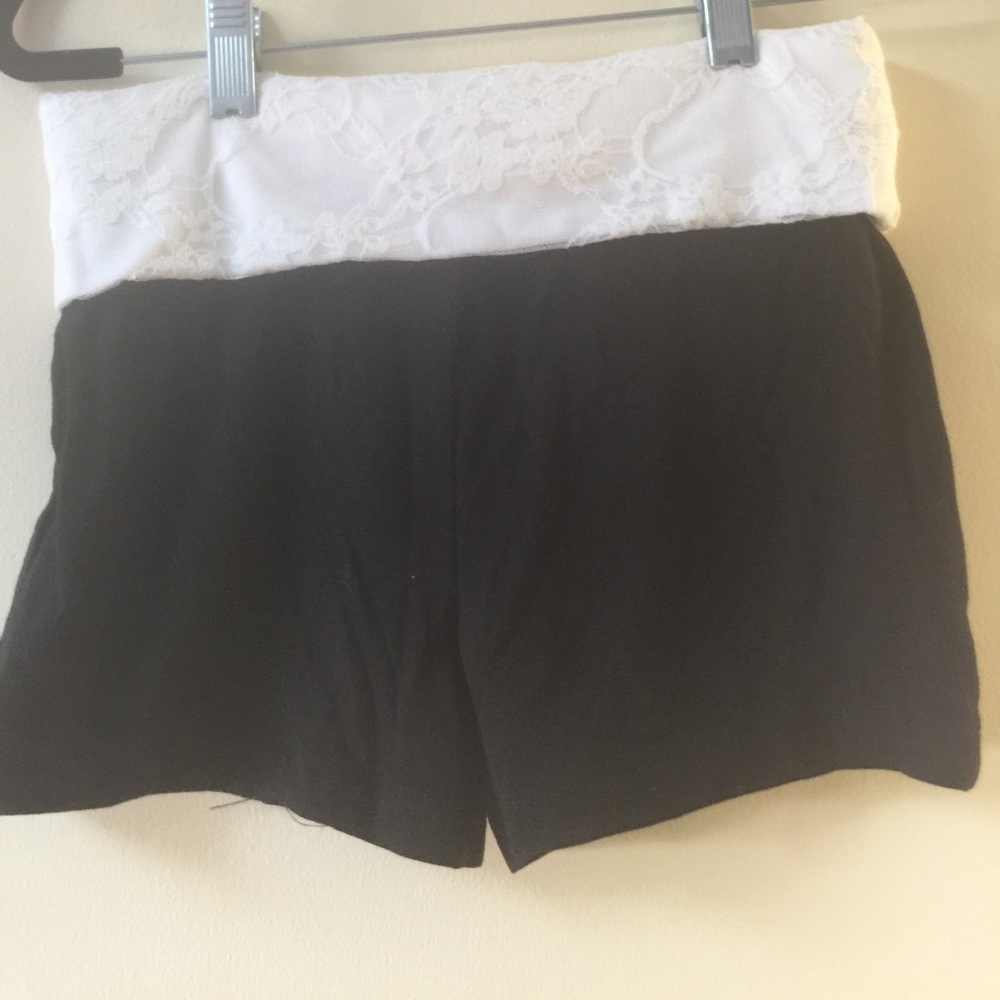 Booty shorts - Picture 2 of 2