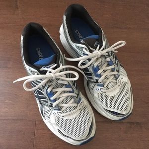 VGUC Asics Gel Size 9 Men's Gym Shoes