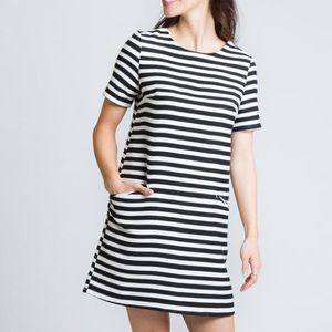 🔥Ready to go striped shift dress with pockets