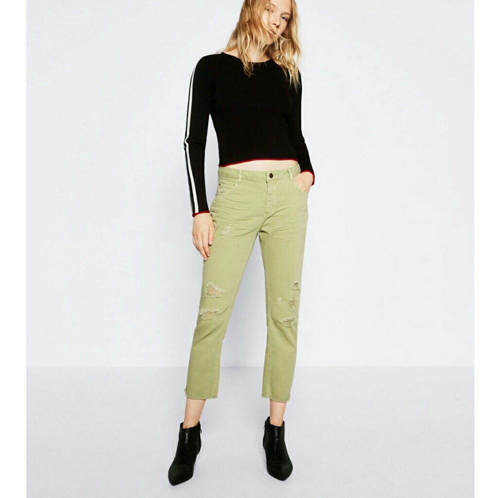 NWT Zara Khaki color ankle pants. Size 6.