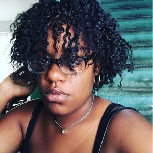 Meet your Posher, Jade