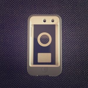 OTTER BOX (IPOD TOUCH 4G)