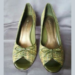 Anne Klein green tweed peep toe pumps