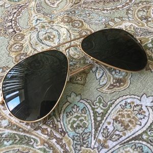 RayBan Aviator 💕 100% authentic purch at Macy's