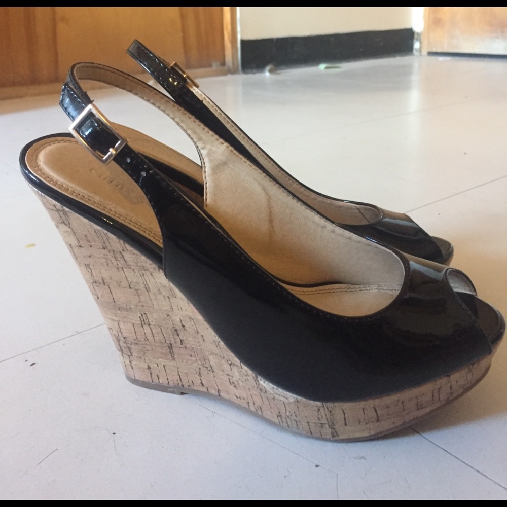 Black wedge heel shoes