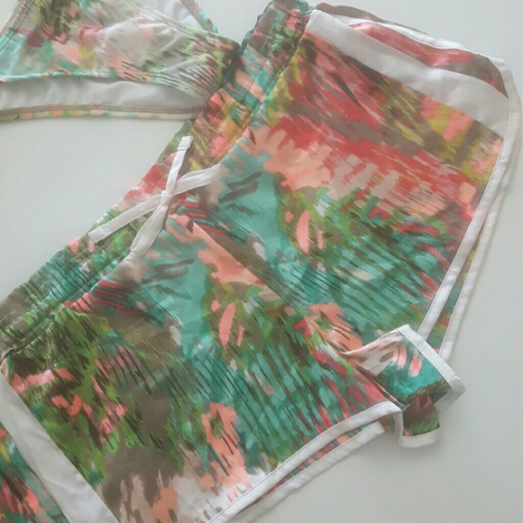 Victoria's Secret MEDIUM BIKINI BUNDLE OF 4 NEW