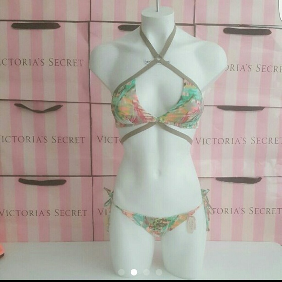 Victoria's Secret MEDIUM BIKINI BUNDLE OF 4 NEW