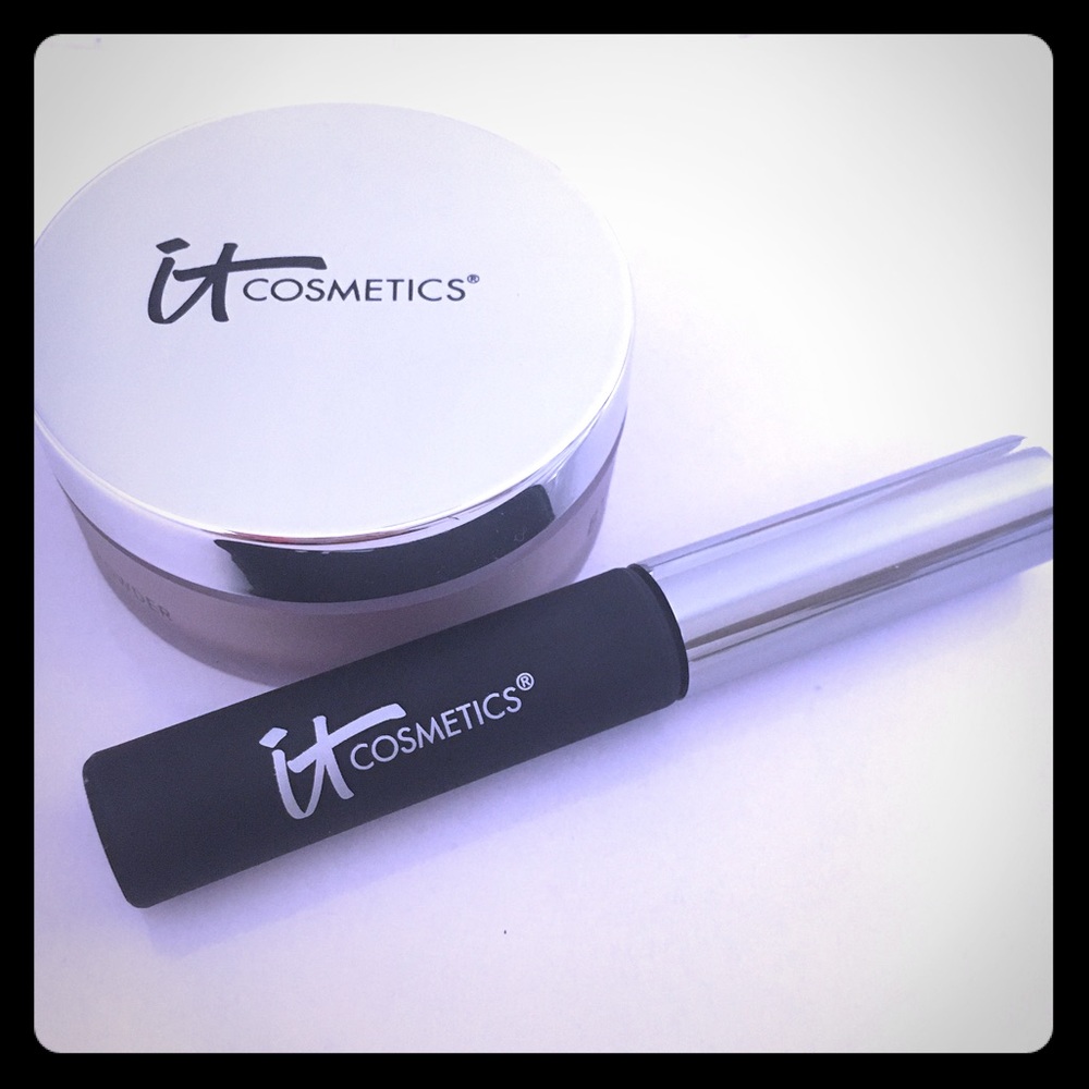 Bye bye pores by Its cosmetics & mascara. NEW