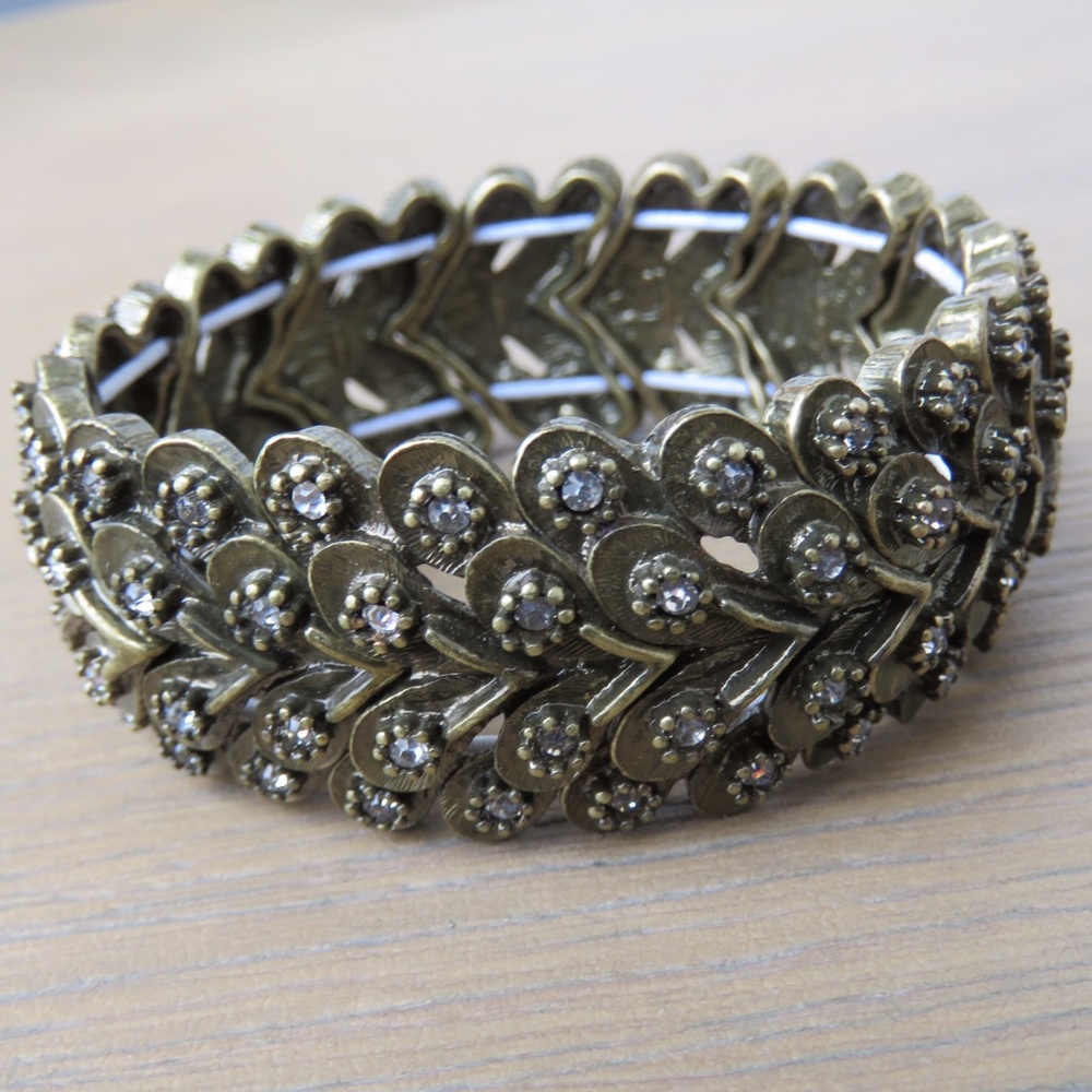 Chloe & Isabel Elastic Bracelet