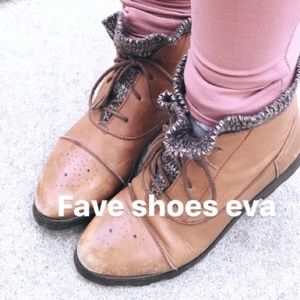 Brown field boots