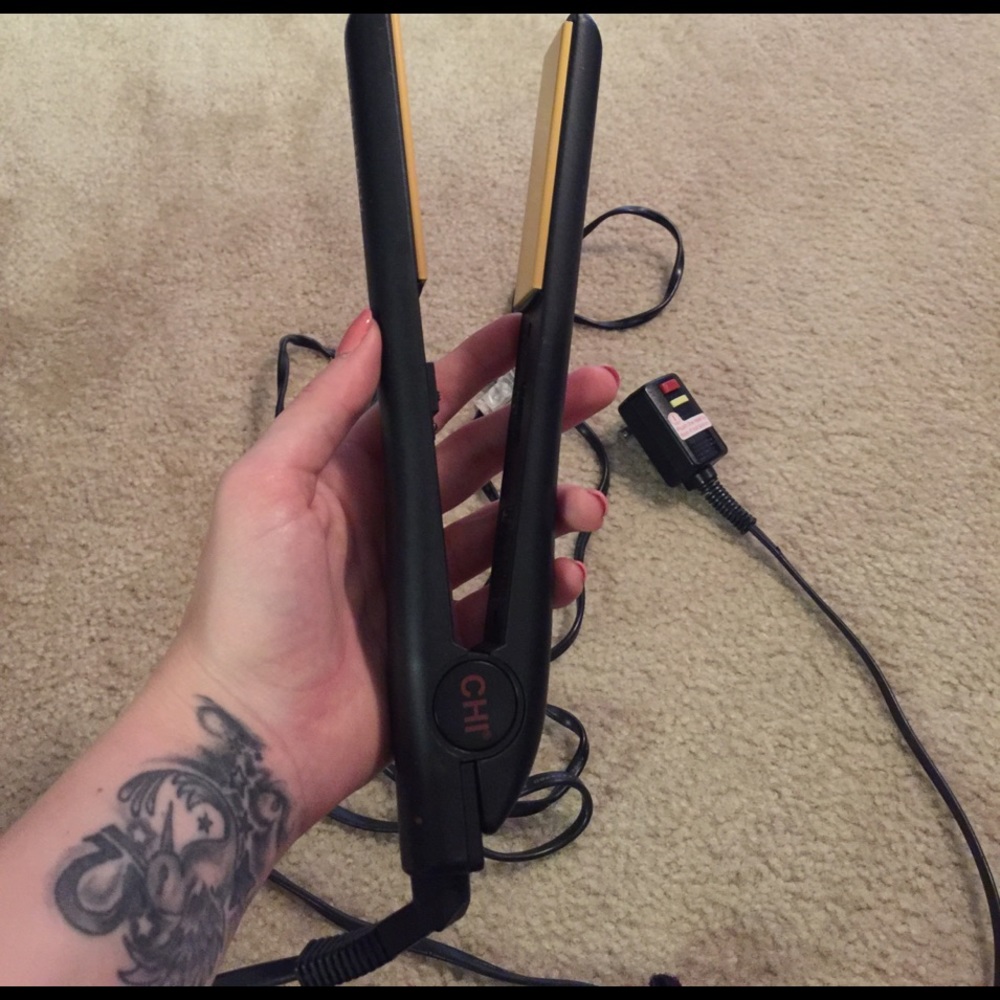 CHI hair straightener