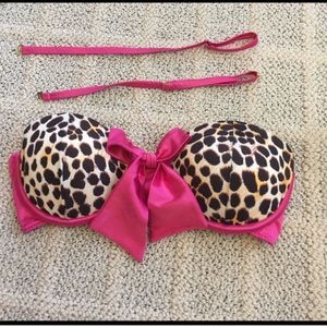 Beach bunny Leopard print bikini top