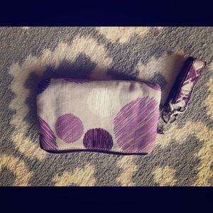 Thirtyone purple dot multi pocket clutch wallet