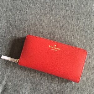 Kate spade Pillbox red Grand Street Neda wallet