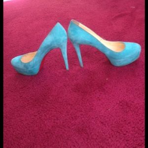 Turquoise Christian louboutins!!