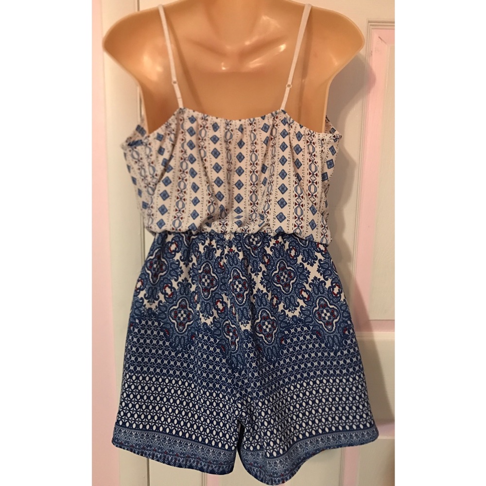 ✨ROMPER✨ - Picture 3 of 4