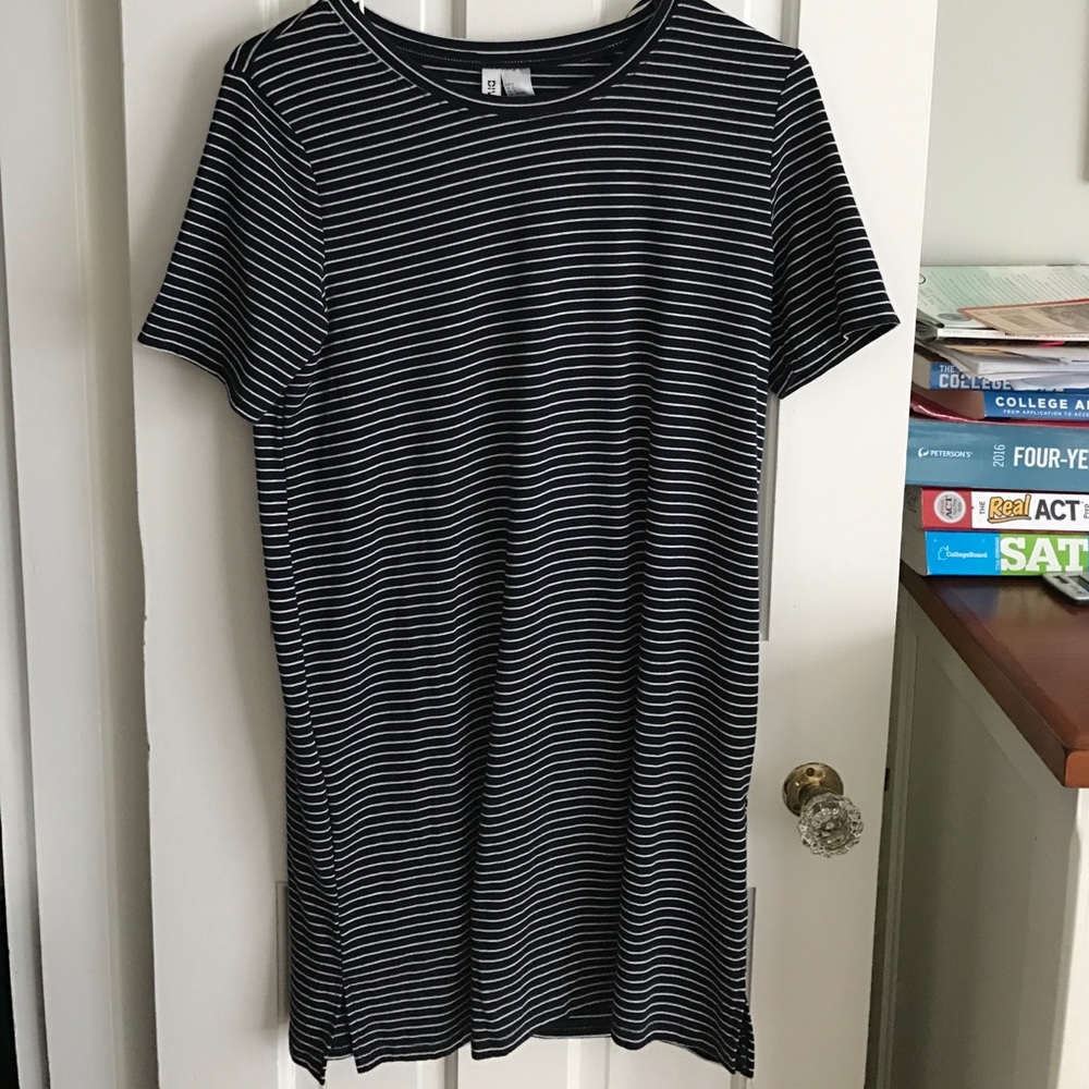 Blue and white striped t shirt dress