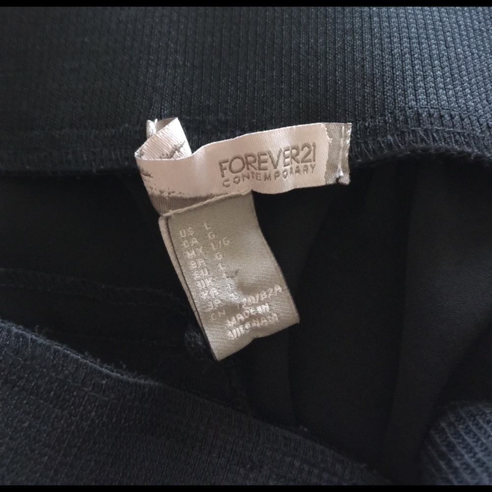 Track pants - Picture 4 of 4