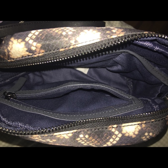 New French Connection small cross body purse - Picture 3 of 4