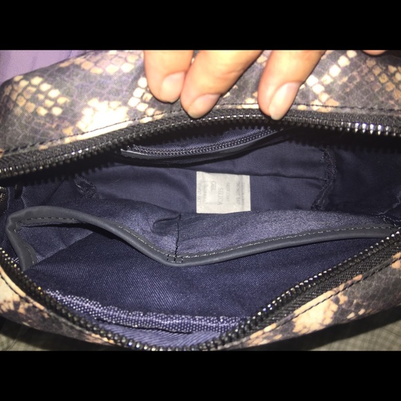 New French Connection small cross body purse - Picture 4 of 4