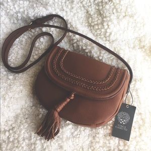 Cross body purse! (7x9 inches)