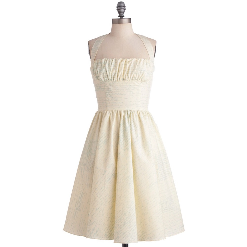 Romantic flare dress XS & S