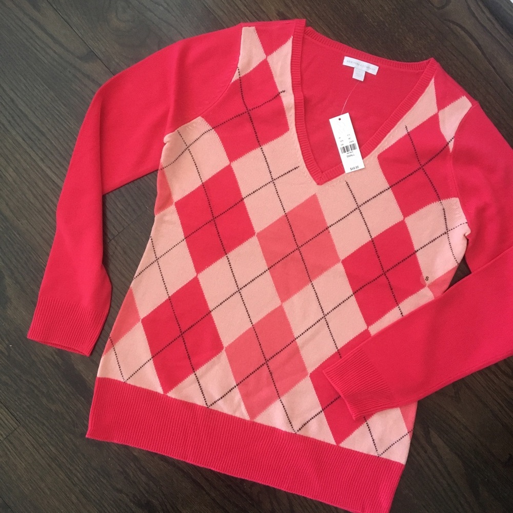 NWT New York & Co Pink Argyle V-neck Sweater