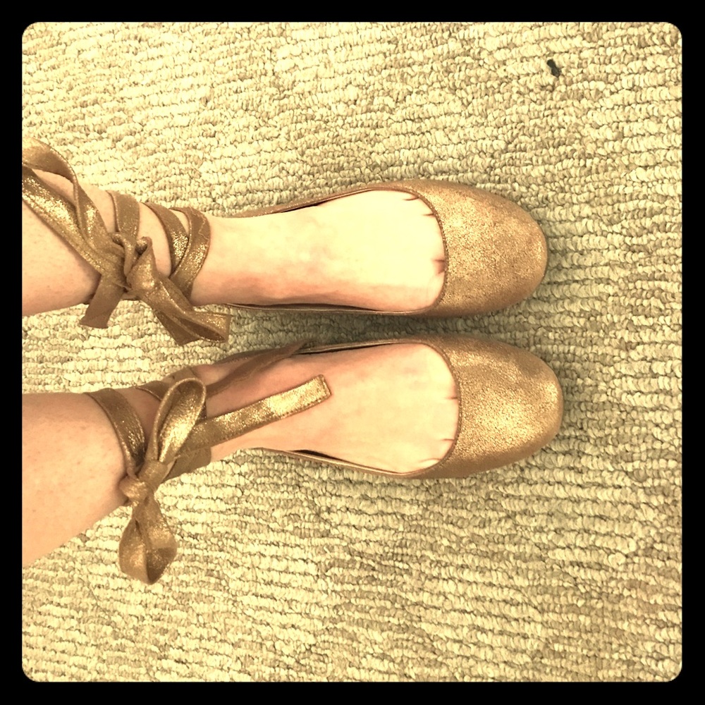 Steve Madden gold ballet flats