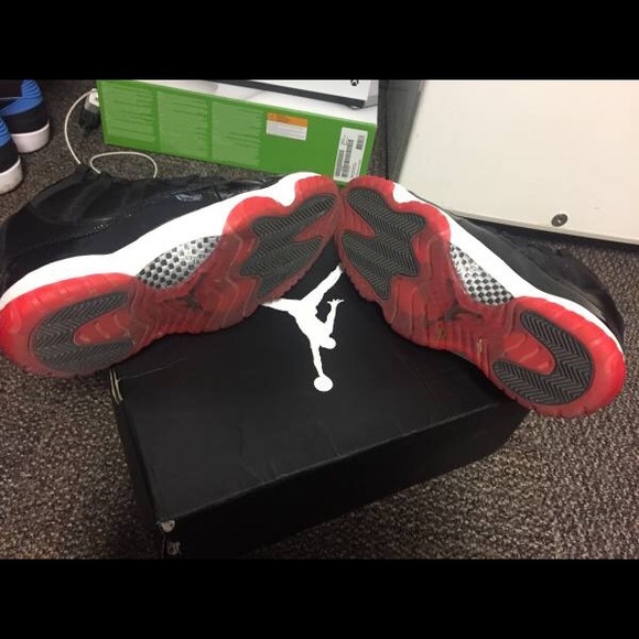 Air Jordan Bred 11 Size 10 main image 6