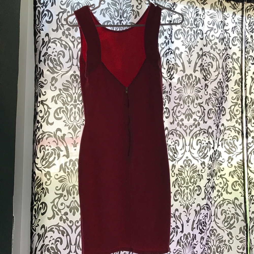 Dress - Picture 2 of 3