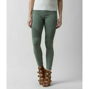 Beulah Moto Jeggings
