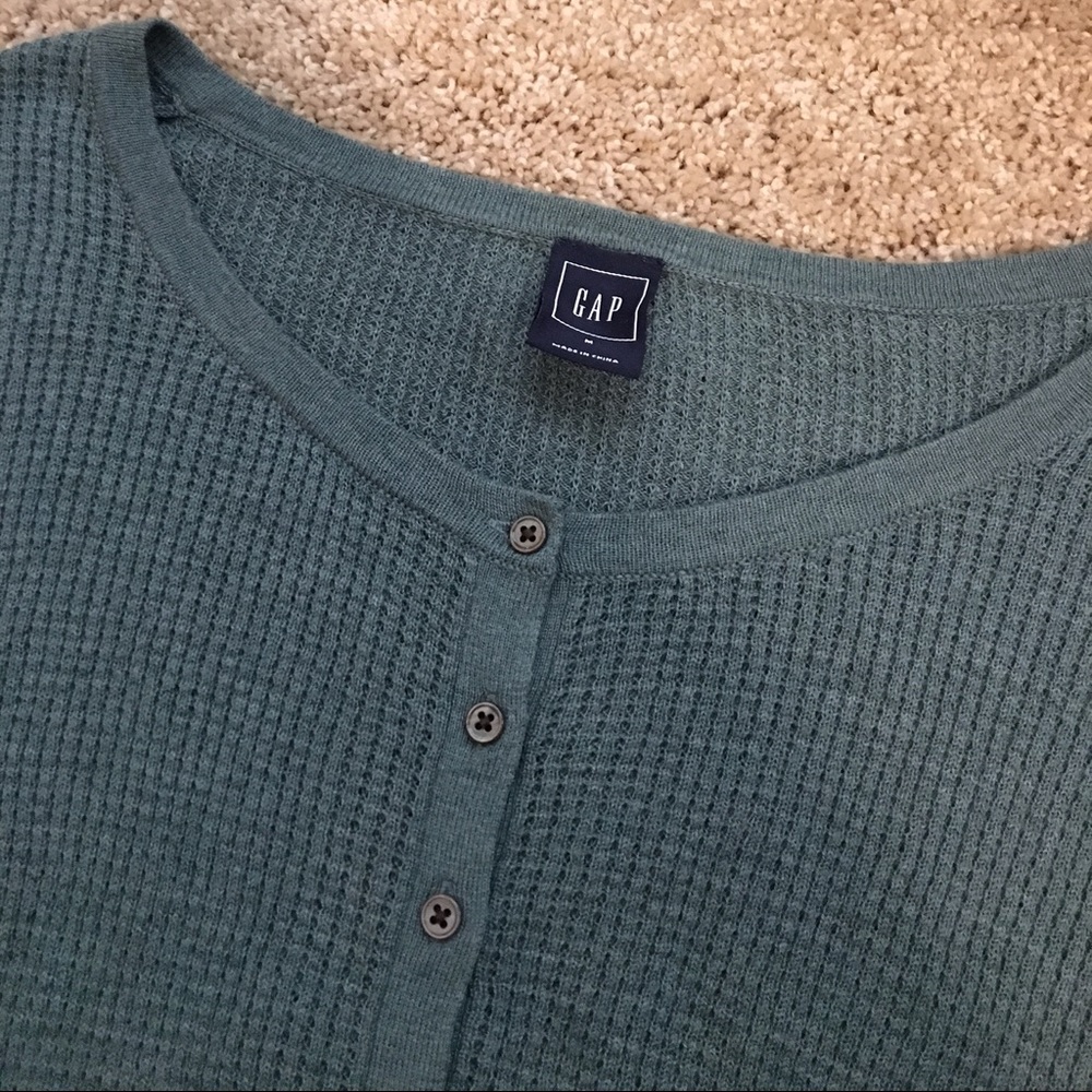 Gap Sweater - Picture 2 of 2