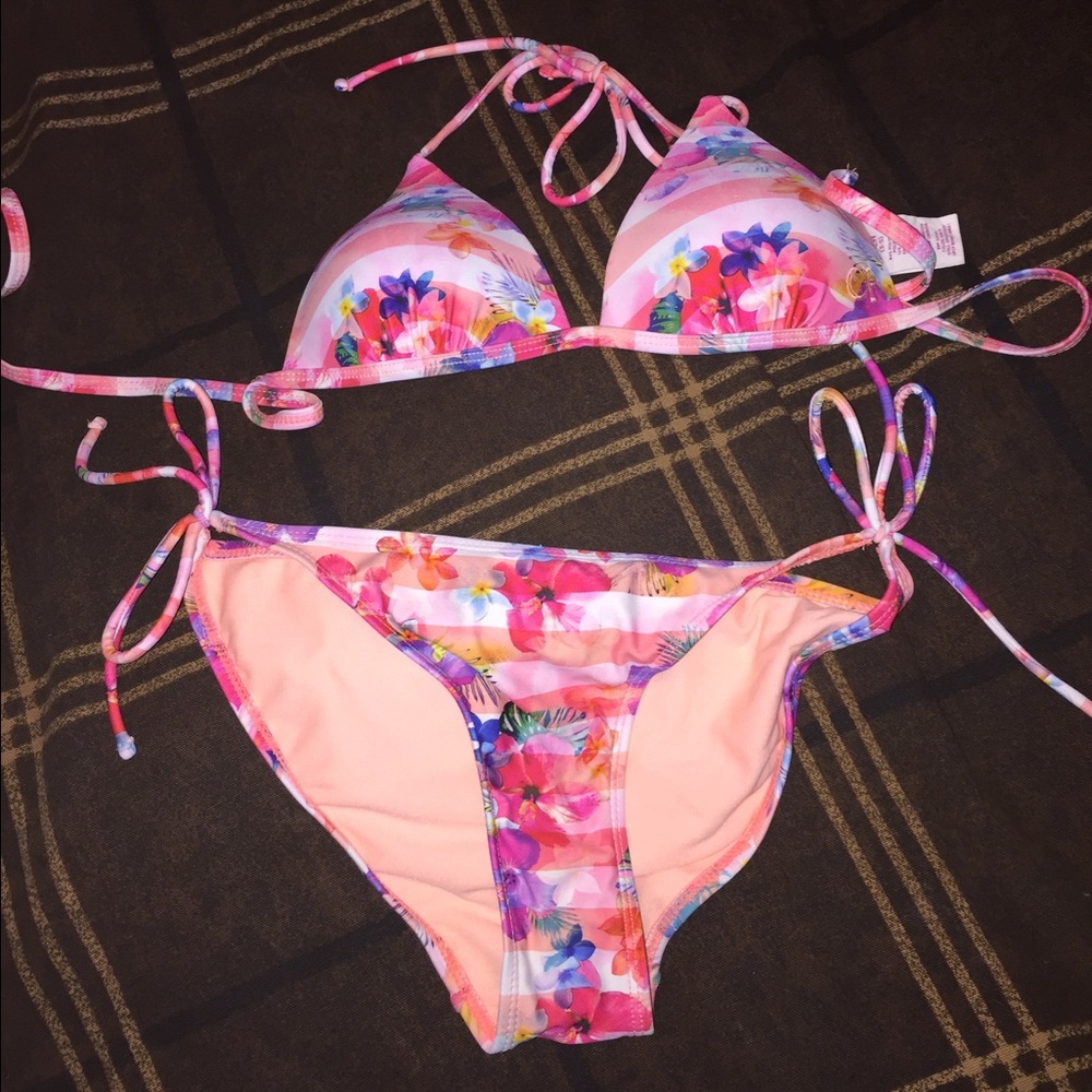 Floral/striped bathing suit